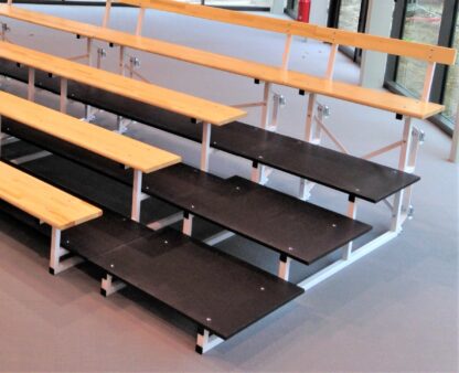 ESCALIER POUR GRADIN 4 RANGS SANS CONTRE MARCHE