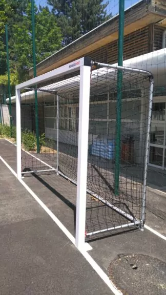 BUT DE HAND EXTÉRIEUR 3X2M FACADE ET CAGE FIXE EN ACIER GALVA BRUT - SUR PLATINE