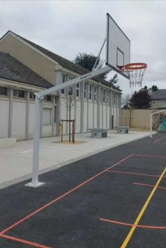 BÂTI DE BUT DE BASKET SUR PLATINE HAUTEUR 3.05M - DÉPORT 2.25M - GALVA BRUT POUR GRANDS PANNEAUX - À COMPOSER